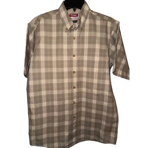 Wrangler Men's Premium Quality Beige Plaid‎ Short Sleeve Button Down Shirt